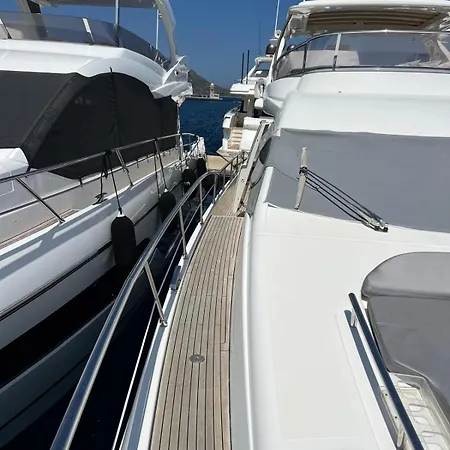 Πλωτό κατάλυμα Ekoseyachting *
